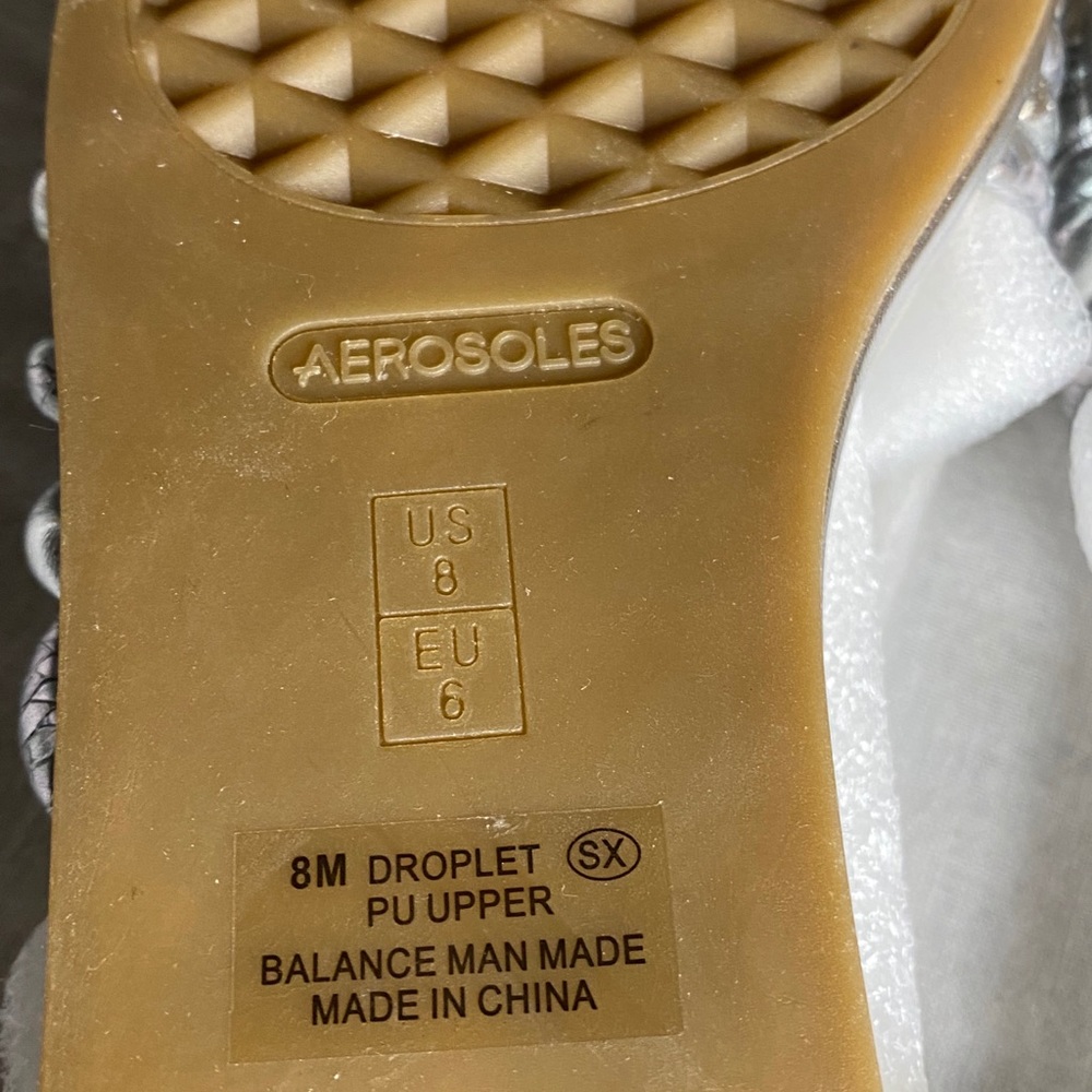 New Aerosoles Droplet Silver Sandals! Sleek & Chic - Picture 4 of 4